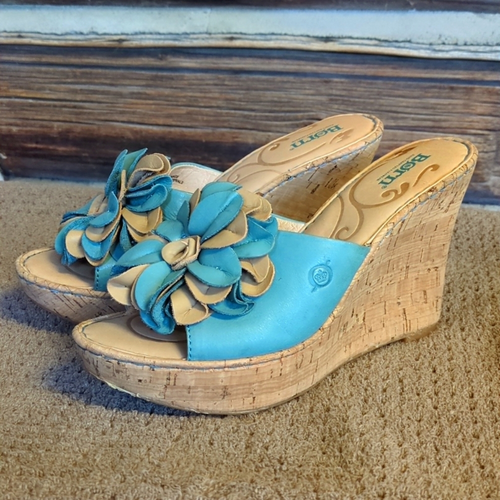 Born Wedges Lovian Floral leather upper 9 or 40.5 Open Toe Turquoise Shoes Cork